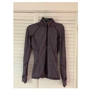 lululemon half zip- like new quality